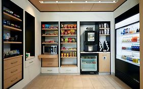 Courtyard By Marriott Santa Barbara Downtown